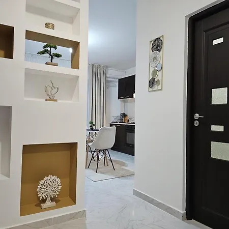 Campus Apartment *